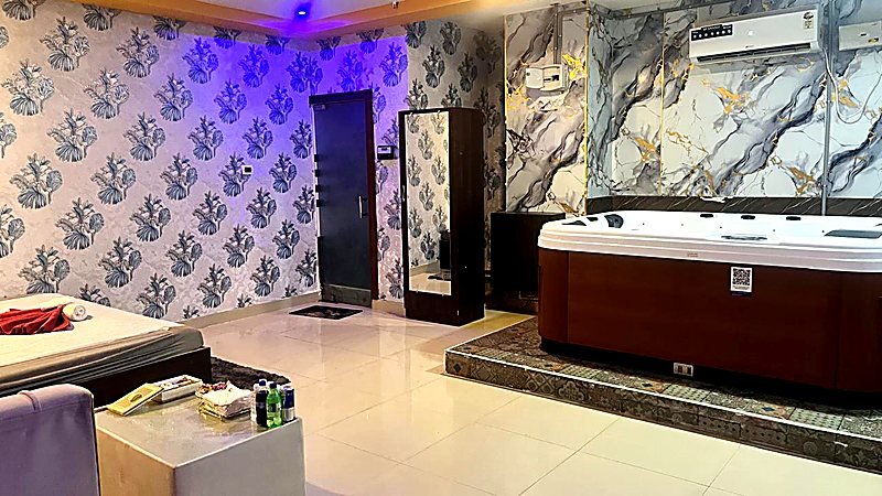 VVIP suite with private jacuzzi at Royal International Spa Guntur